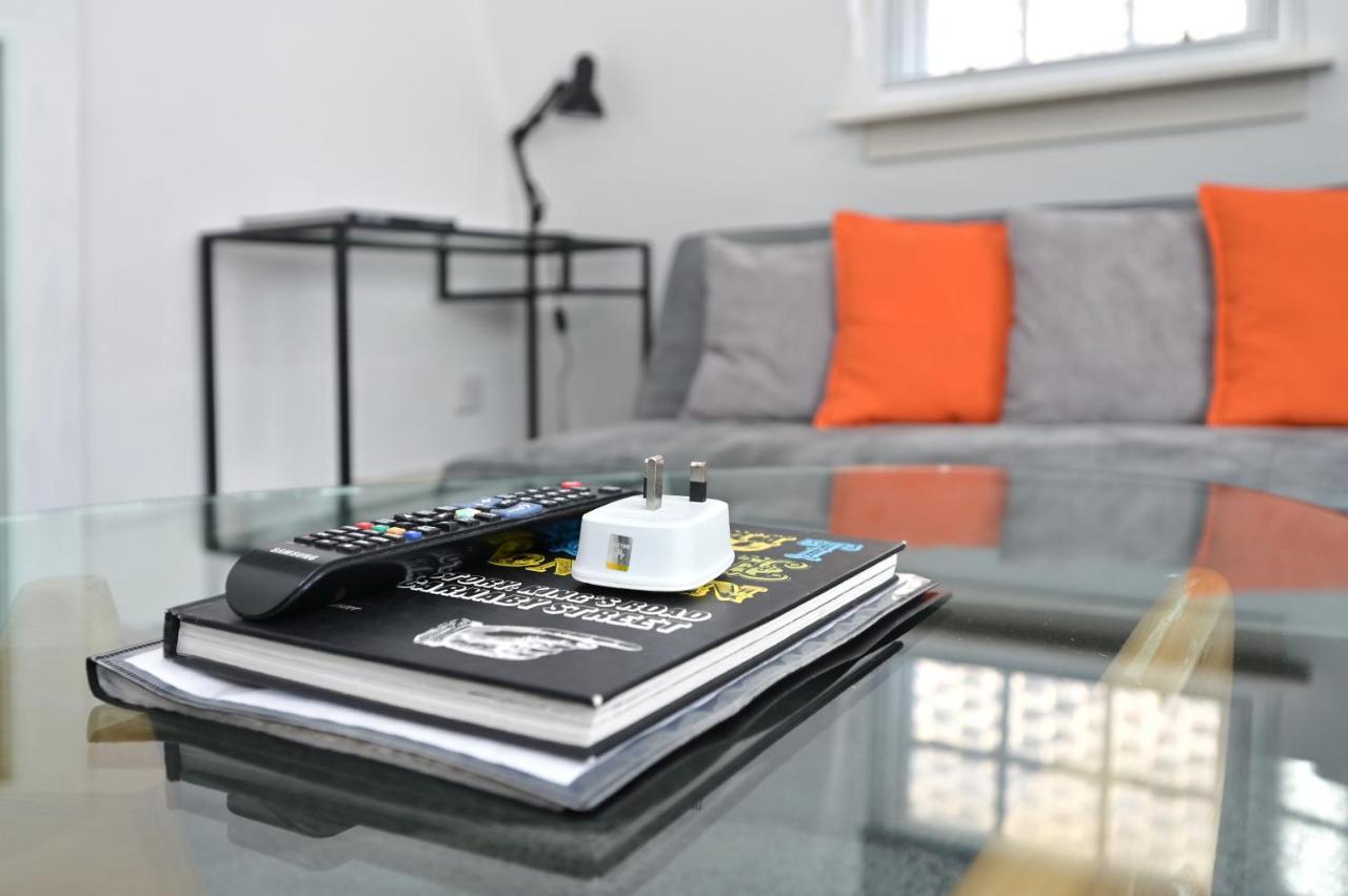 Soho, Piccadilly & Chinatown - Two Bedroom & Two Double Beds Apartment London Luaran gambar